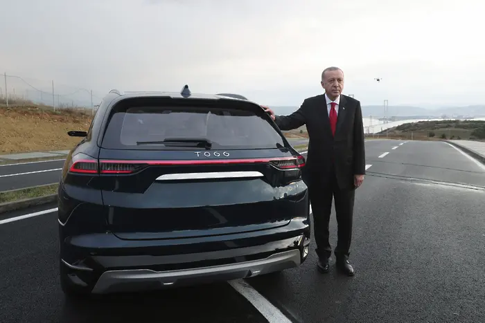 Ердоган представи първия турски електромобил