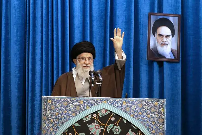 Хаменей и Рохани обещаха да надвият COVID-19 и санкциите на САЩ