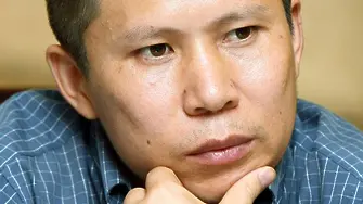 Китай арестува дисидент, поискал оставката на Си