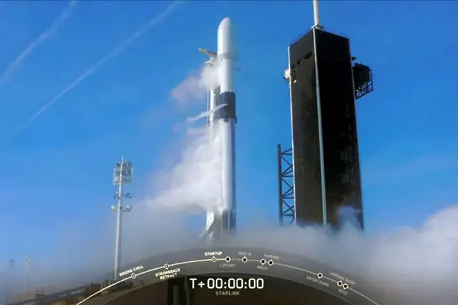 SpaceX спря изстрелване на Falcon 9 в последната секунда