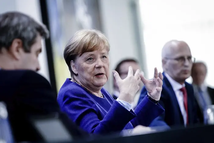Ангела Меркел одобри рестарта на Бундеслигата