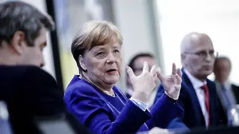 Ангела Меркел одобри рестарта на Бундеслигата
