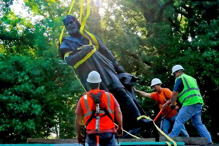 Махнаха статуя на Колумб от парк в Сейнт Луис