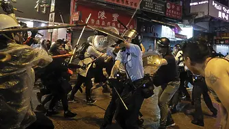 Полицията в Хонконг арестува 53-ма демонстранти
