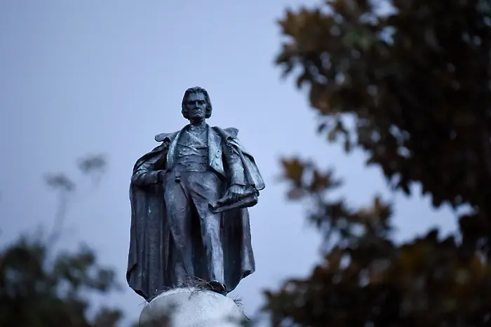 Южна Каролина свали статуята на бивш вицепрезидент на САЩ