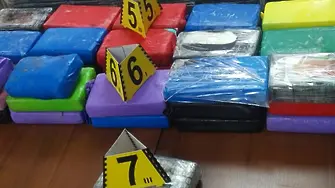 Южноафриканската полиция конфискува един тон кокаин