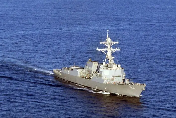 САЩ изпратиха боен кораб във води, които Венецуела смята за свои 