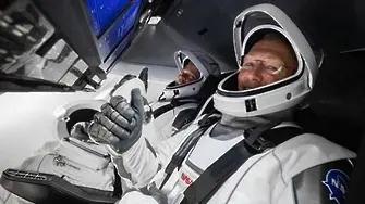 За историята: SpaceX на Мъск полетя в космоса от втория опит (НА ЖИВО, СНИМКИ)