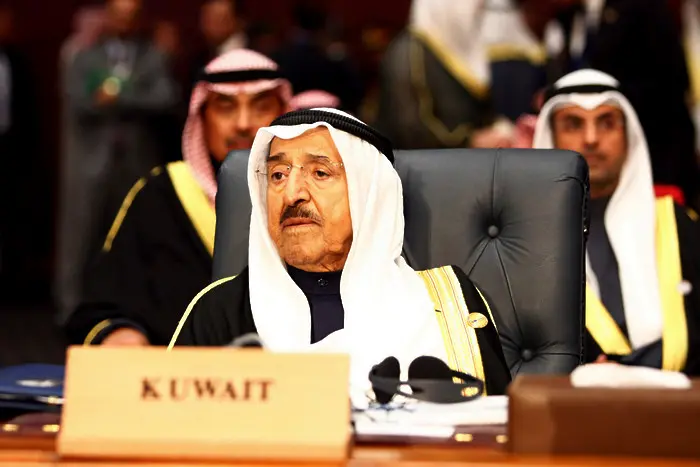 Емирът на Кувейт почина, наследява го брат му