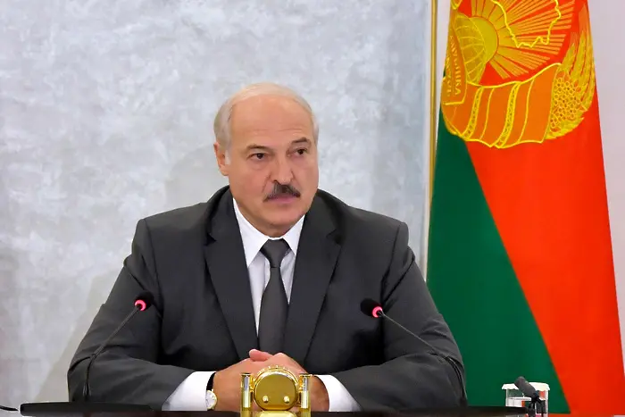 Лукашенко нареди на МВР да потуши потестите