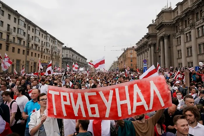 Десетки хиляди - на протест срещу Лукашенко