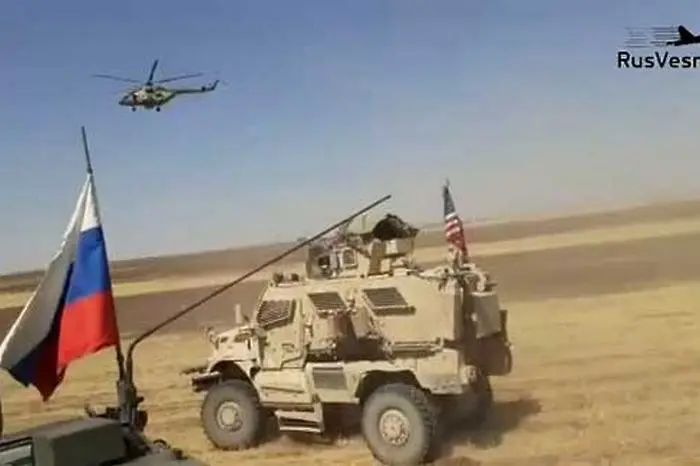 Вижте как руски военен конвой напада американски в Сирия (ВИДЕО)