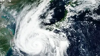 Масова евакуация в Япония заради тайфуна Хайшен