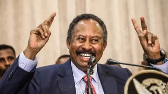 Военните в Судан връщат на власт сваления премиер Абдала Хамдок