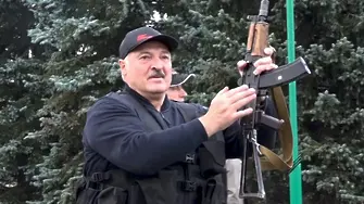ЕС санкционира Лукашенко и сина му