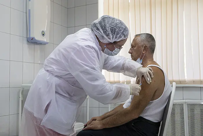 Над 14 000 заразени в Русия за денонощие