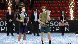 Тенис по време на пандемия