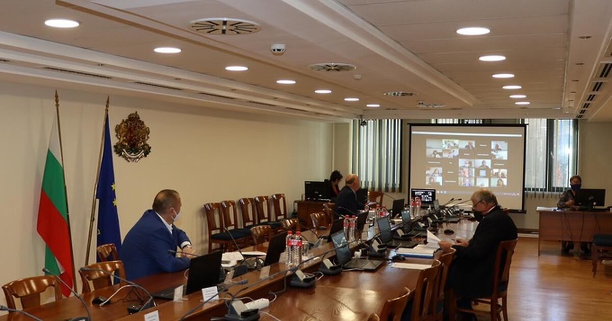 Политическо говорене кое е? Точно това, което казва Лозан Панов;Дали