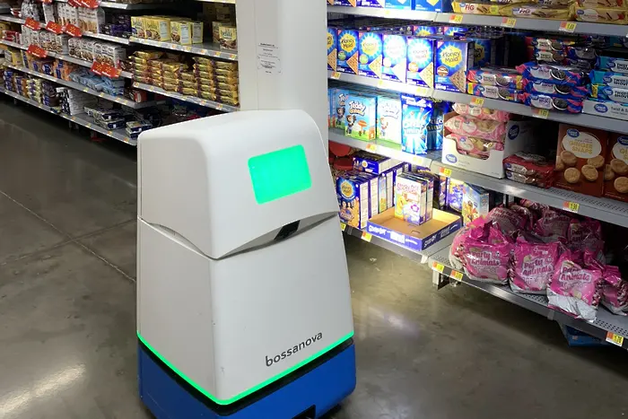 Хората победиха роботите в Walmart