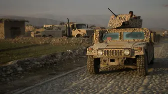 Миномет уби шестима в Афганистан. По погрешка
