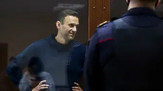 Путин вече няма нужда от мъртъв Навални. Трябва му опозорен