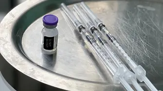 България ще поръча допълнително над 3 милиона дози РНК ваксини