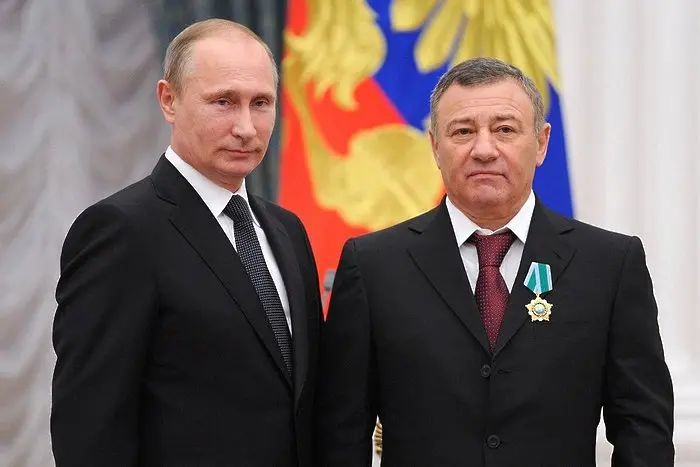 Бивш спаринг партньор на Путин - собственик на двореца
