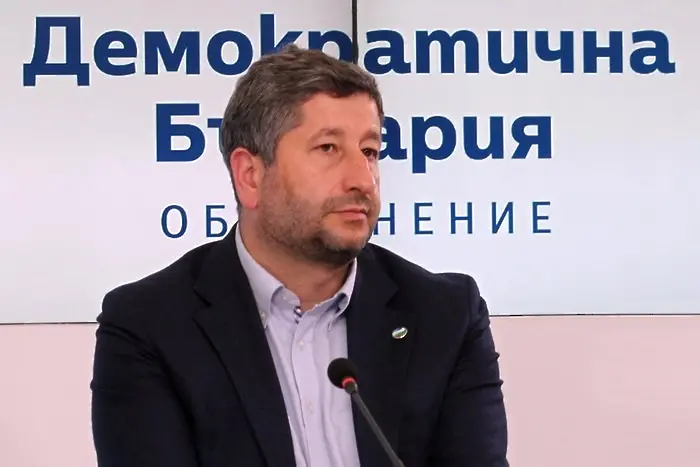 Христо Иванов: “Демократична България” е гарант за законност, свобода и радикална модернизация