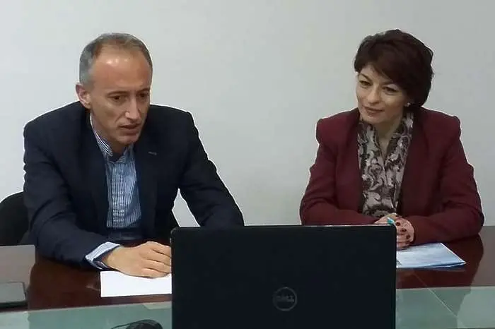 Красимир Вълчев на онлайн среща с учители: Ще продължим да инвестираме в образованието