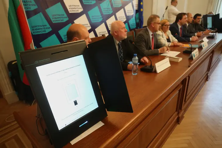 Проблем с машинния вот във Велико Търново - има грешки във въведените листи за преференция