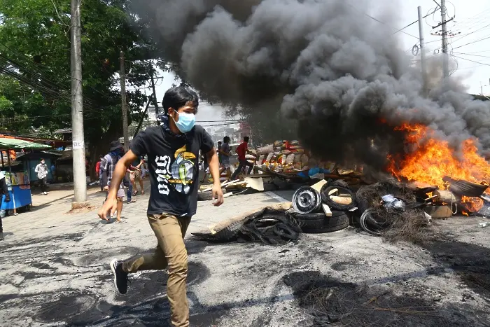 Петима бяха убити на протестите в Мианма