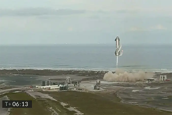 Прототип на SpaceX се взриви при кацането (ВИДЕО)