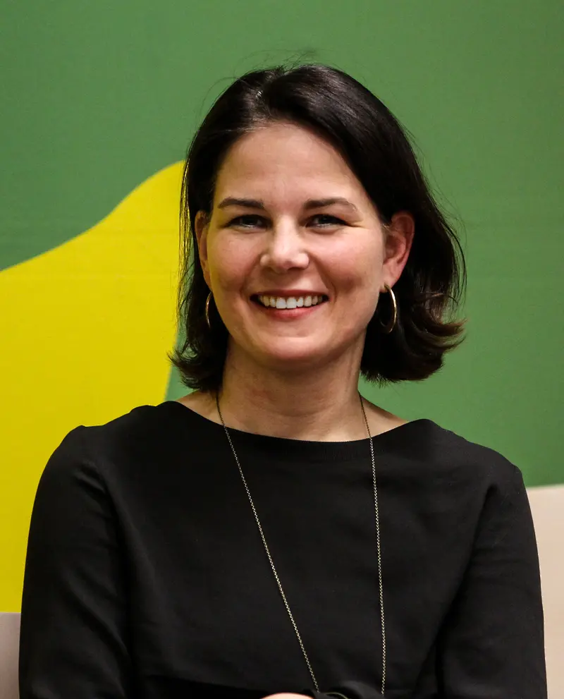 Зелената партия в Германия номинира жена за канцлер