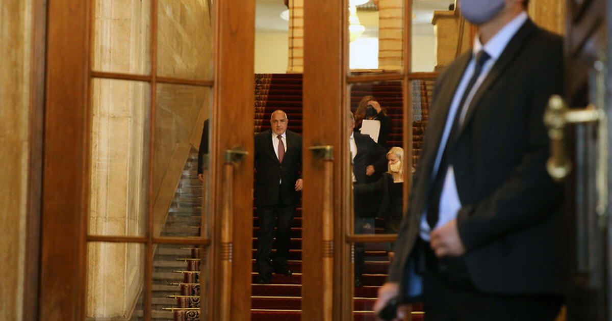 Уважаеми г-н премиер, аз мисля, че вашият избор - като