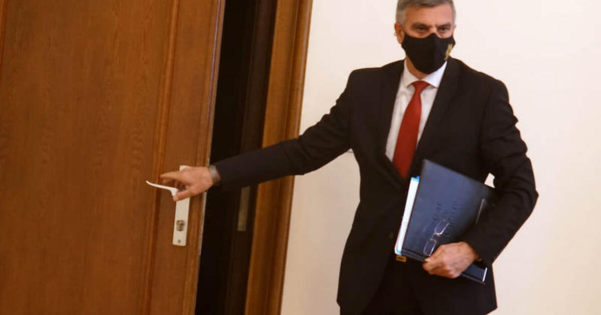 На последното си заседание преди изборите в неделя служебният кабинет