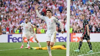 Осем гола, обрати и продължения - Испания би Хърватия в мач за историята (СНИМКИ)