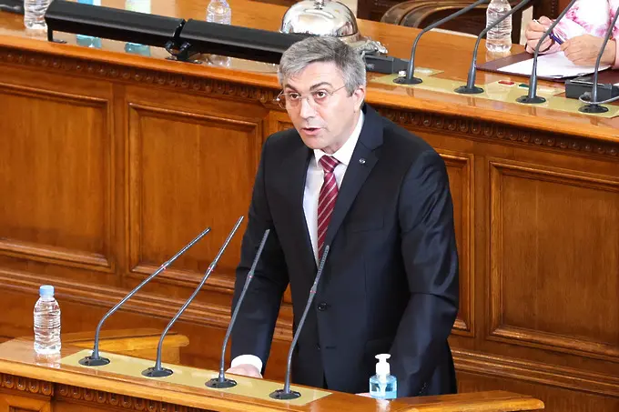 Карадайъ към Христо Иванов: Бяхте министър в корупционната власт