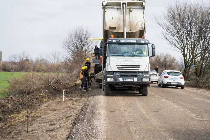 За два часа днес затварят пътя към ГКПП-Калотина и Сърбия