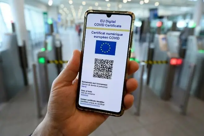 ЕС препоръчва: без ограничения за пътуващите със сертификати