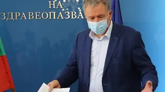 Здравният министър Стойчо Кацаров е в отпуск