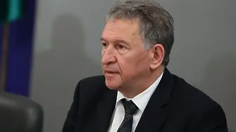 Кацаров обвини ГЕРБ в схема на гърба на болните деца. Търсят се 9 млн. лв.