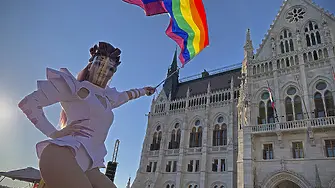 Хиляди на протест в Унгария заради анти-ЛГБТ мерки