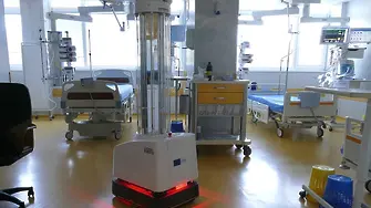 Първият робот за дезинфекция срещу COVID-19 от ЕС пристига в България