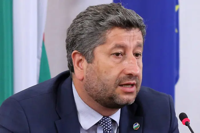 Христо Иванов: Борисов иска да ни държи затворени и унизени, за бъдещето отговаря “Демократична България”