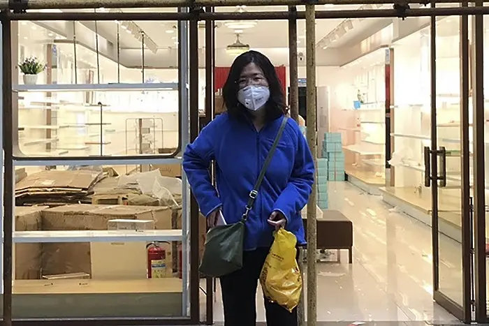 Китайска журналистка, вкарана в затвора заради отразяване на COVID, е близо до смъртта