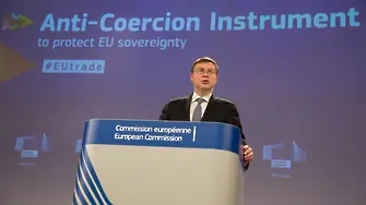 ЕС ще наказва трети страни, опитващи се да го изнудват икономически