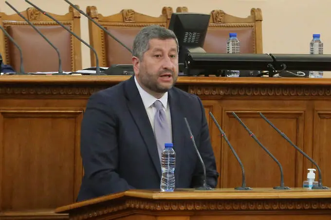 Христо Иванов: Цацаров е разбрал, че му отнемат достъпа, и си подаде оставката