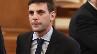 Никола Минчев е новият председател на парламента. Кой е той?