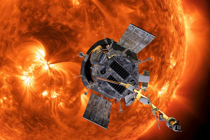 За първи път: космическа сонда прелетя през външната атмосфера на Слънцето