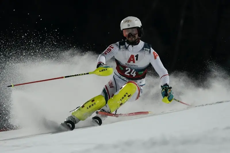 Алберт Попов с историческо класиране за България в ските